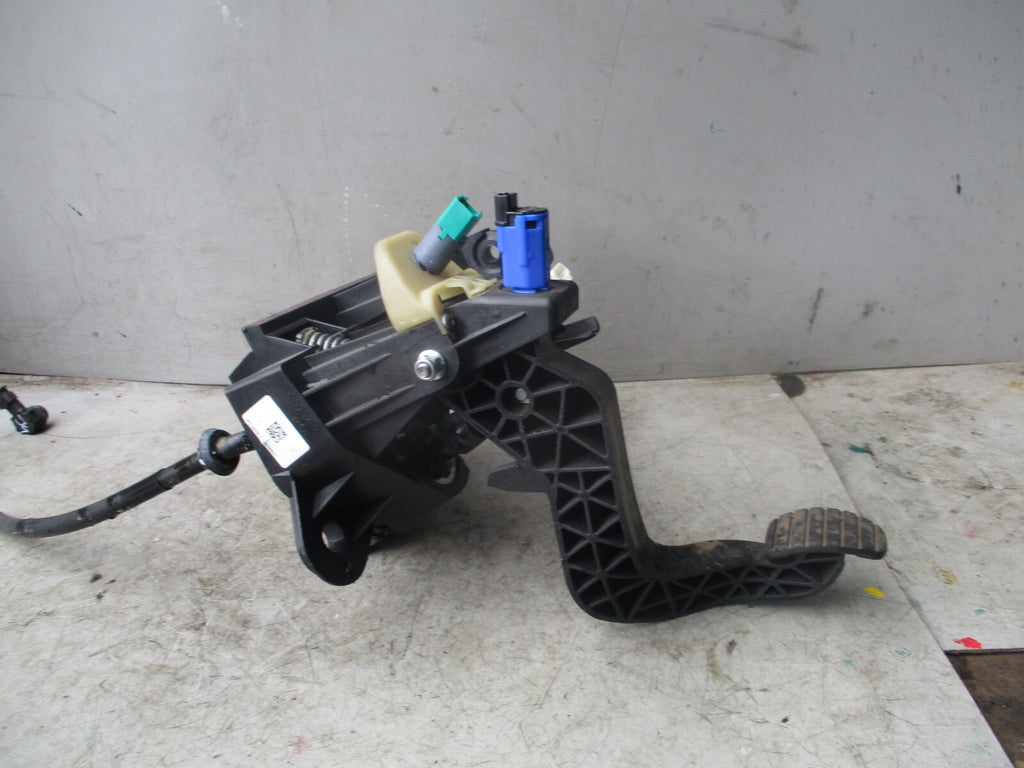 2023 RENAULT MASTER PEDAL BOX ASSEMBLY 465102209