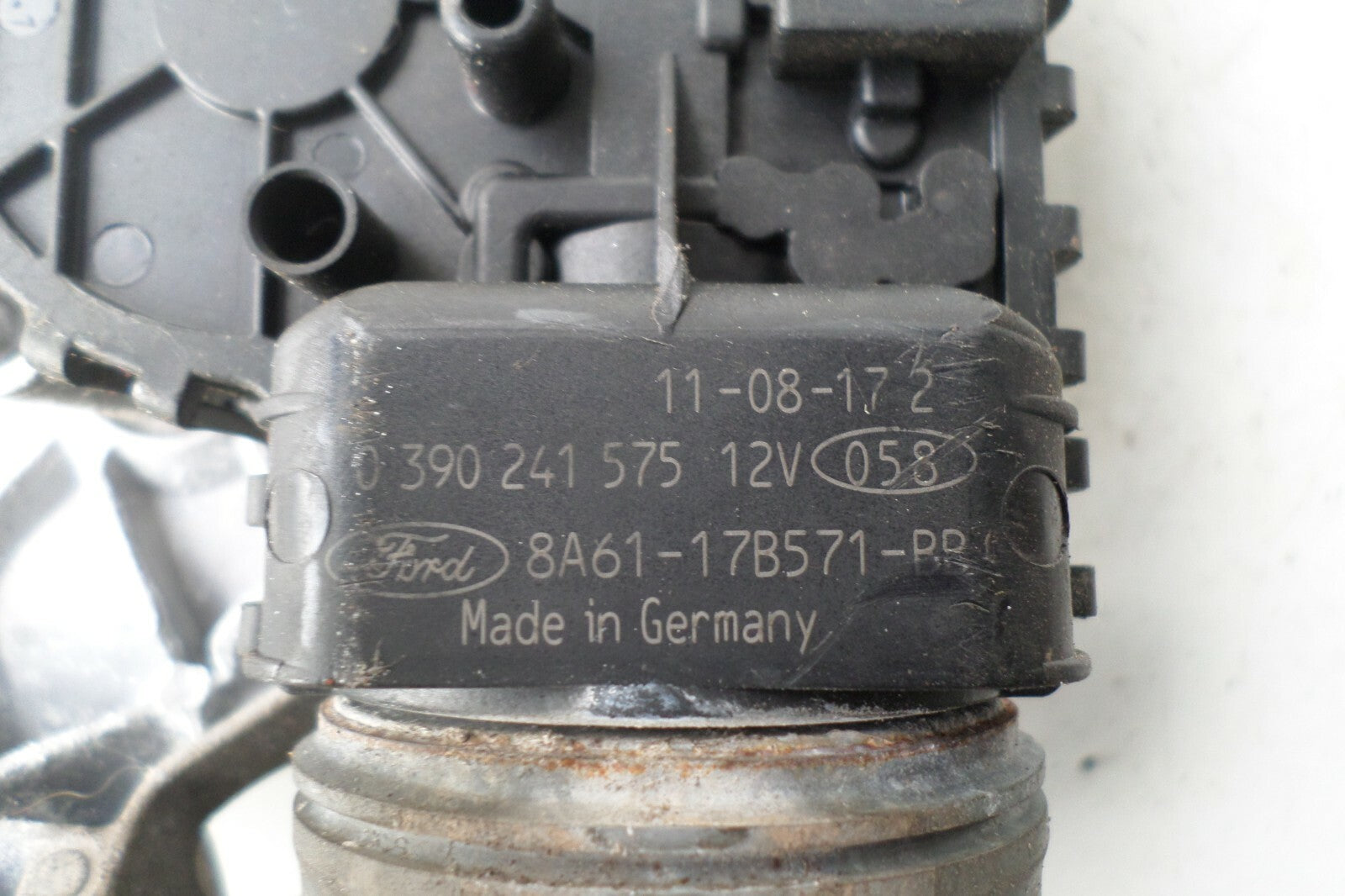 FORD FIESTA MK7 08-16 FRONT WINDSCREEN WIPER MOTOR AND LINKAGE 8A6117B571BB