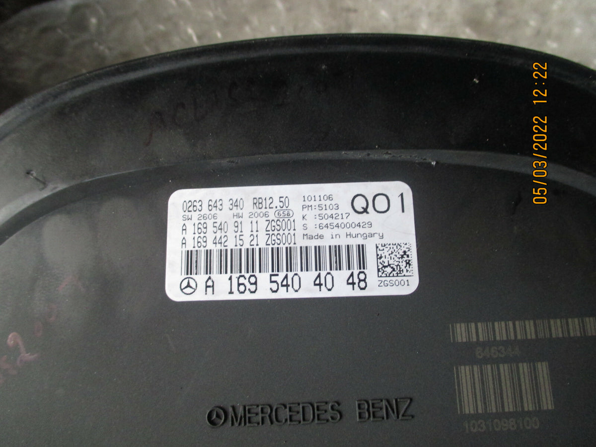 MERCEDES-BENZ A-CLASS 2007 MK2 W169 SPEEDOMETER INSTRUMENT CLUSTER A1695404048