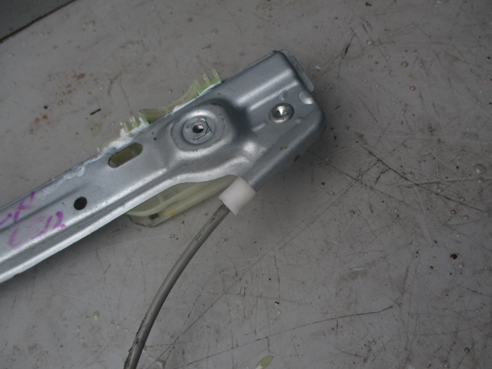 VAUXHALL VIVA MK4 OSR DRIVER SIDE REAR MANUAL WINDOW REGULATOR 42439349