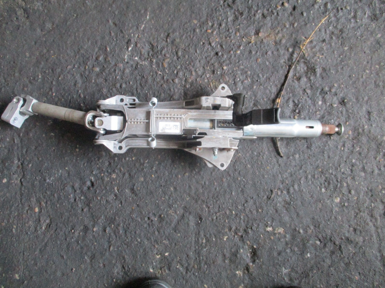 MERCEDES BENZ 2017 A CLASS W176 STEERING COLUMN A2464608901