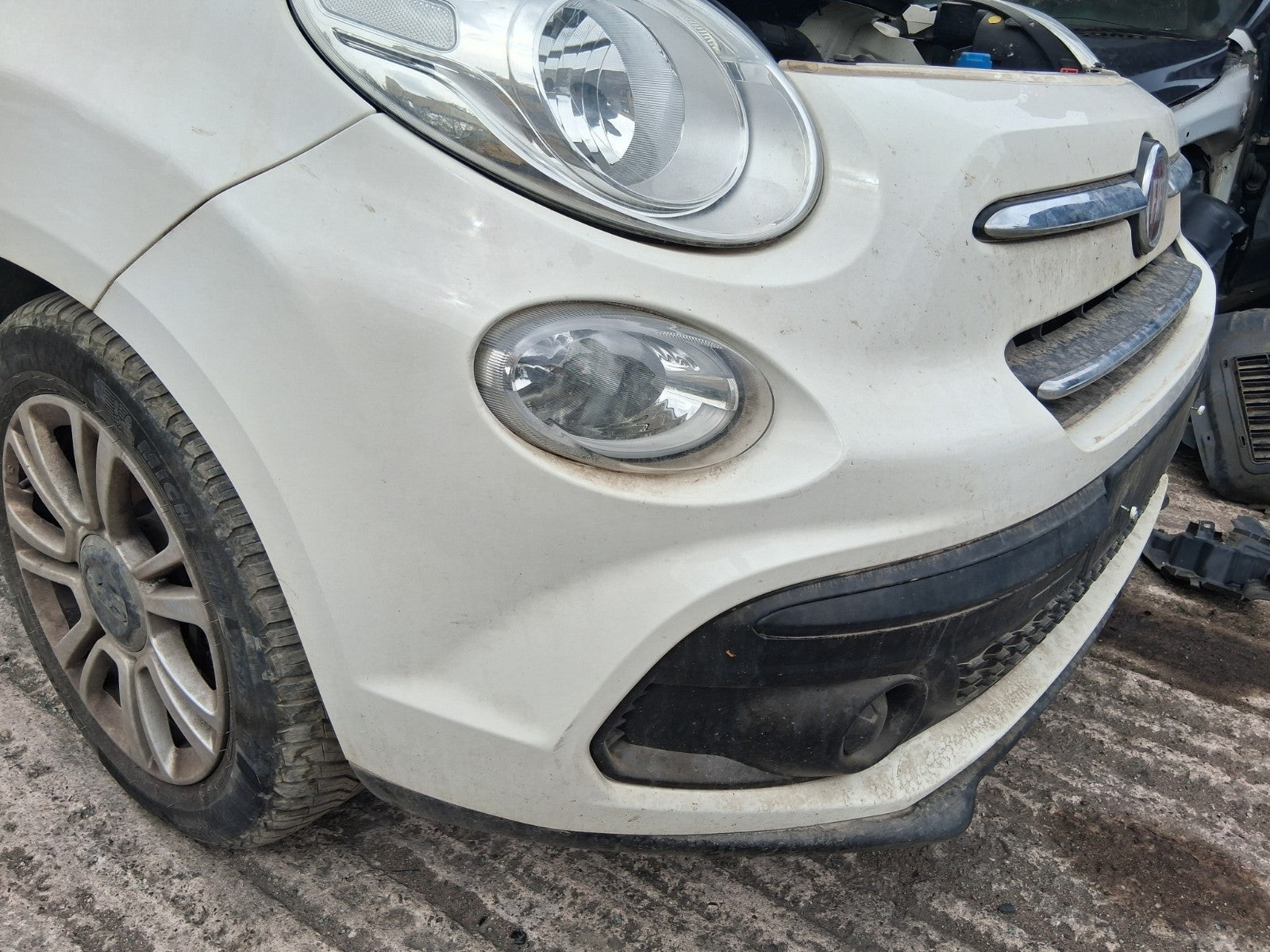 2019 FIAT 500 L FACELIFT FRONT COMPLETE BUMPER WHITE BIANCO GELATO 934/A