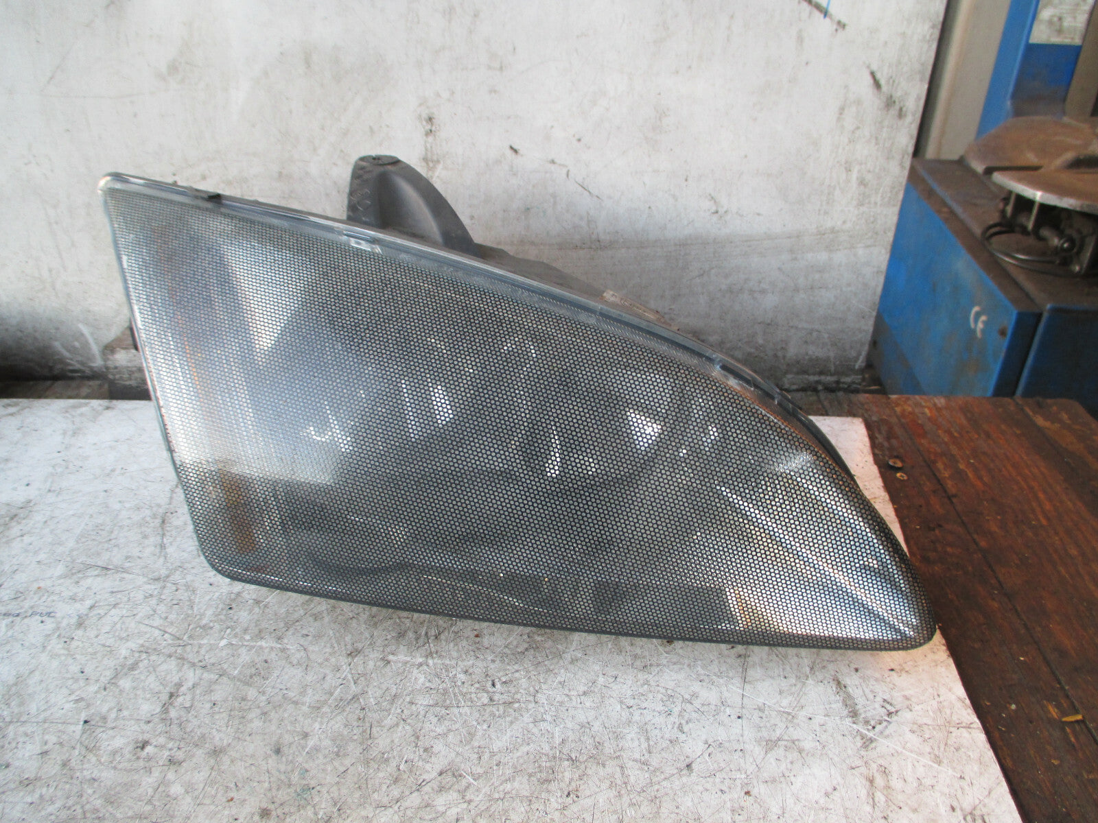 FORD FOCUS MK2 2007 OSF DRIVER SIDE FRONT HEADLIGHT HEADLAMP 4M5113W029BD