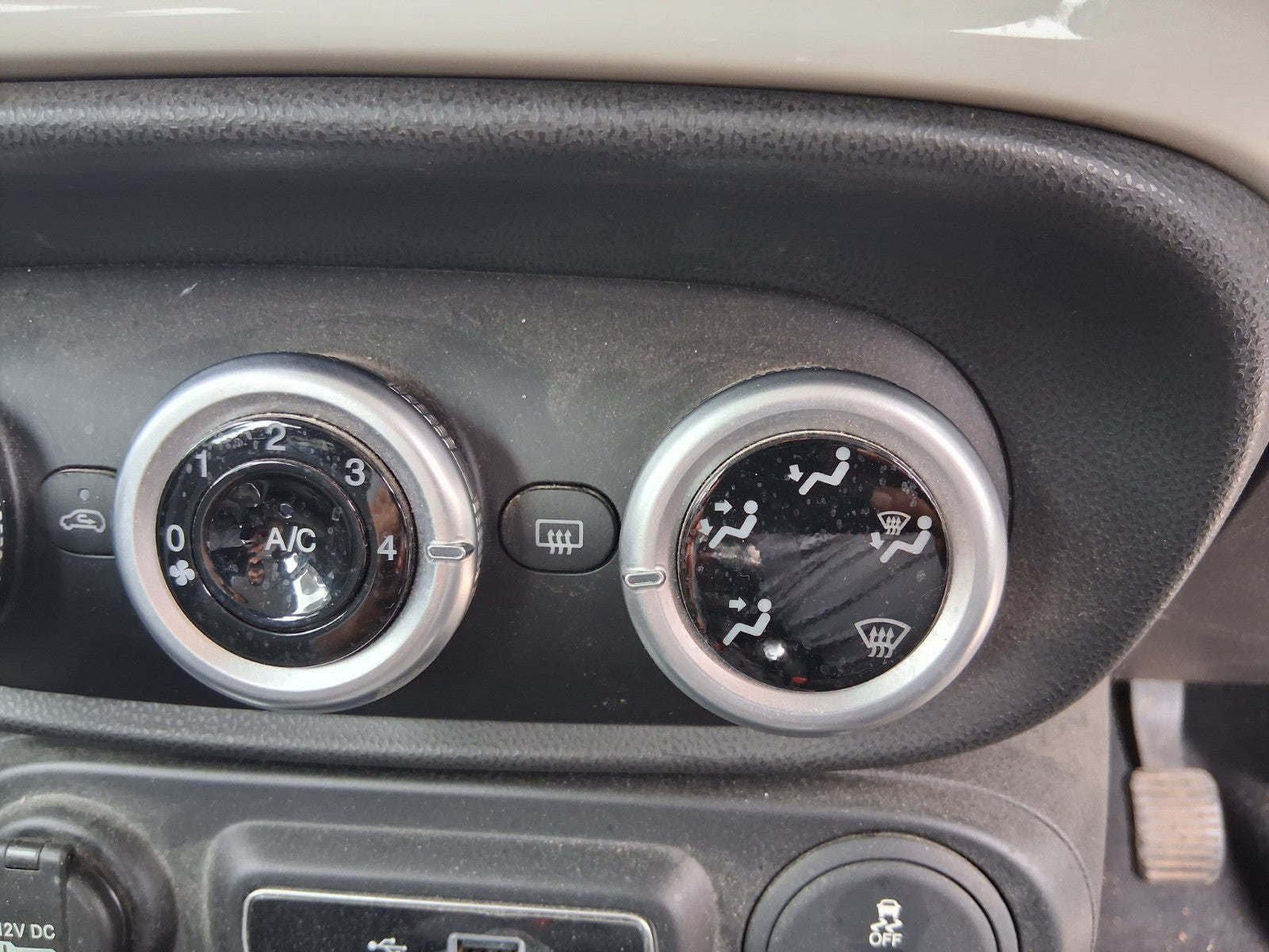 2019 FIAT 500L HATCH HEATER AC CLIMATE CONTROL SWITCH PANEL