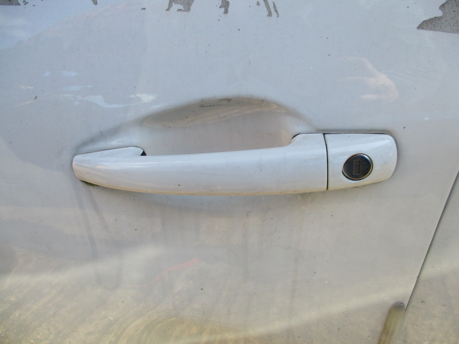 PEUGEOT 208 2017 5 DOOR NSF PASSENGER SIDE FRONT EXTERIOR DOOR HANDLE WHITE EWP