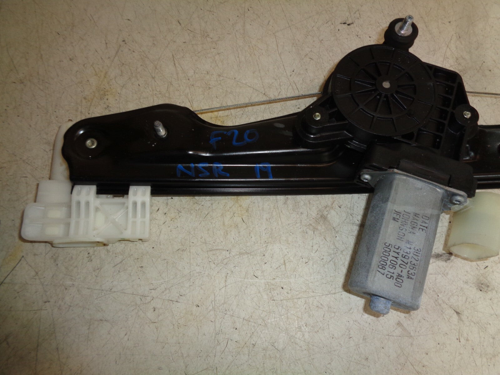 BMW 1 SERIES F20 2019 LCI NSR PASSENGER REAR DOOR WINDOW MOTOR MECHNAISM 7242555