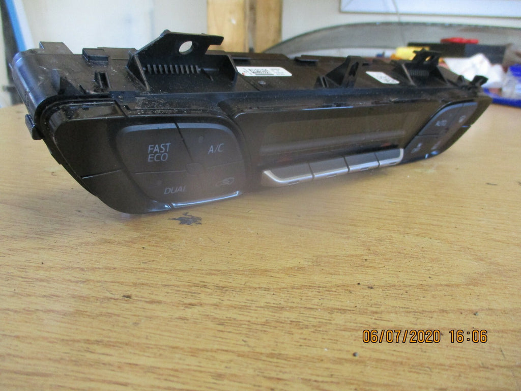 TOYOTA C-HR 2019 HEATING SWITCHES ON ICON AC HEATER PANEL 55900F4111