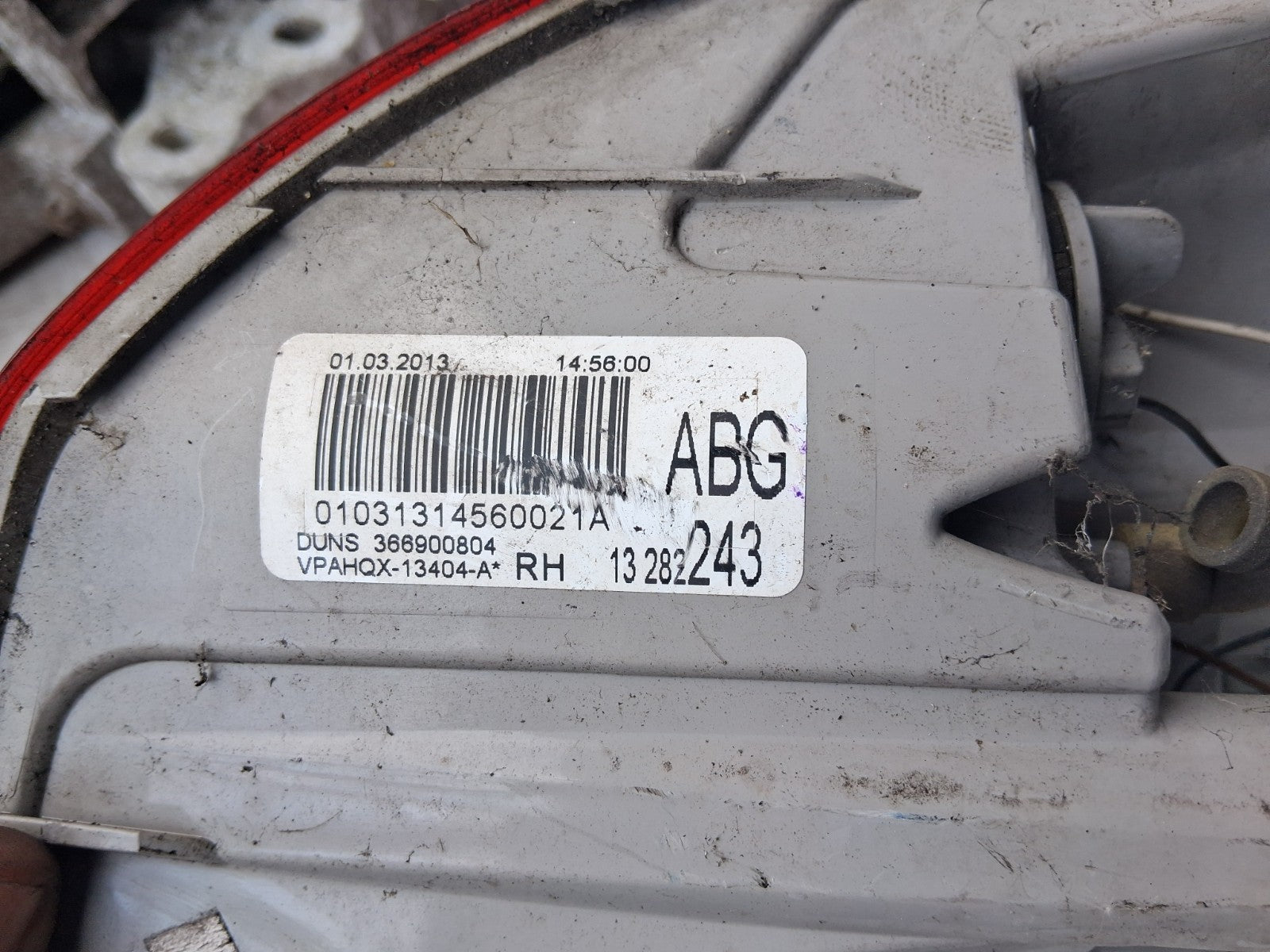 2013 VAUXHALL ASTRA J ESTATE OSR DRIVER REAR RIGHT OUTER TAIL LIGHT 13282243