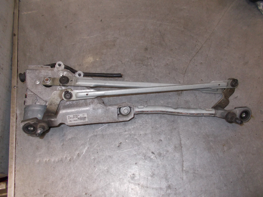 FORD FIESTA 2014 MK7.5 7 FRONT WIPER MOTOR & LINKAGE 8A6117B571BB 8A6117500BG