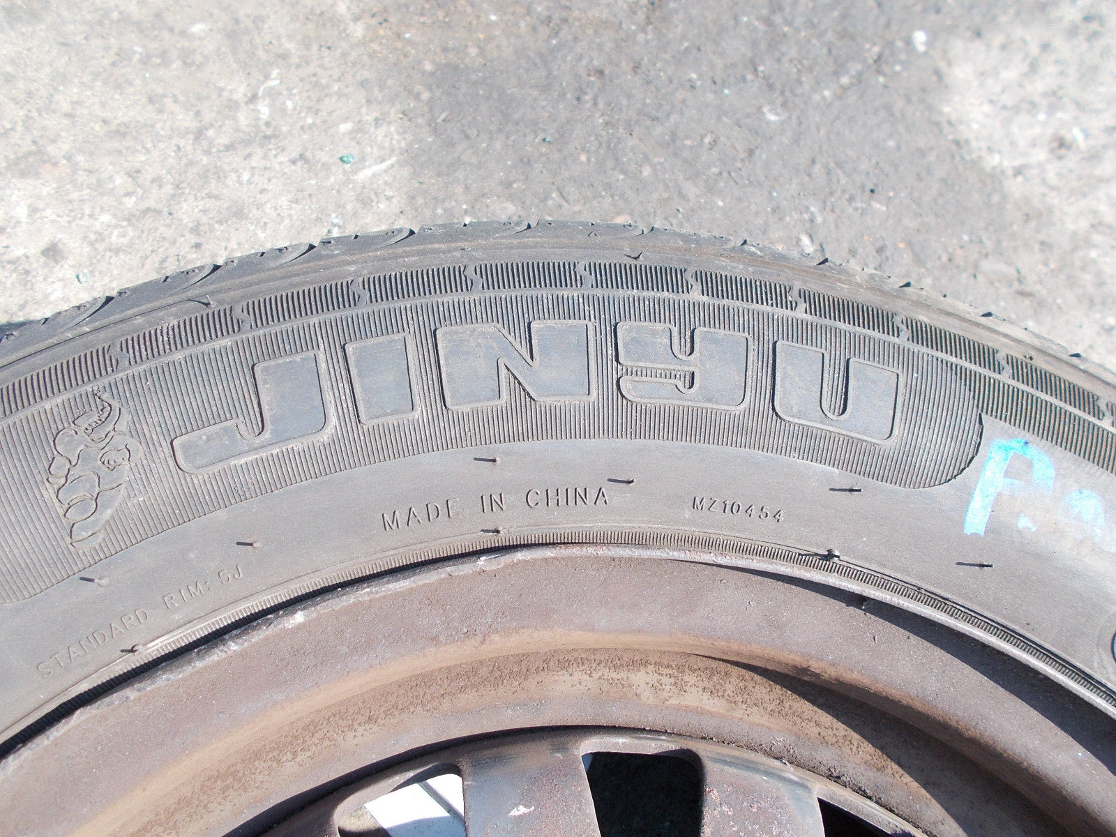 VAUXHALL ASTRA JINYU 14 INCH 4 STUD WHEEL 175/70 R14