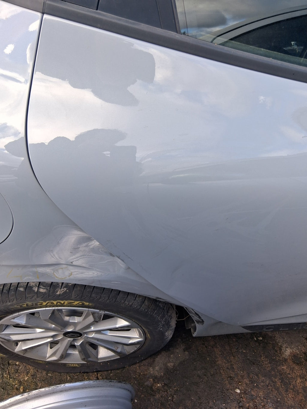 2024 RENAULT CLIO FACELIFT MK5 OSR DRIVER SIDE REAR RIGHT BARE DOOR GREY