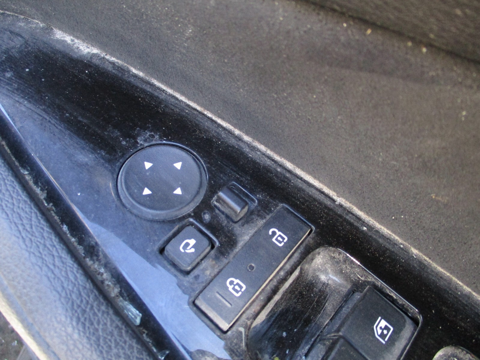 2023 KIA SPORTAGE MK5 OSF DRIVER SIDE POWERFOLD WING WINDOW CONTROL SWITCH