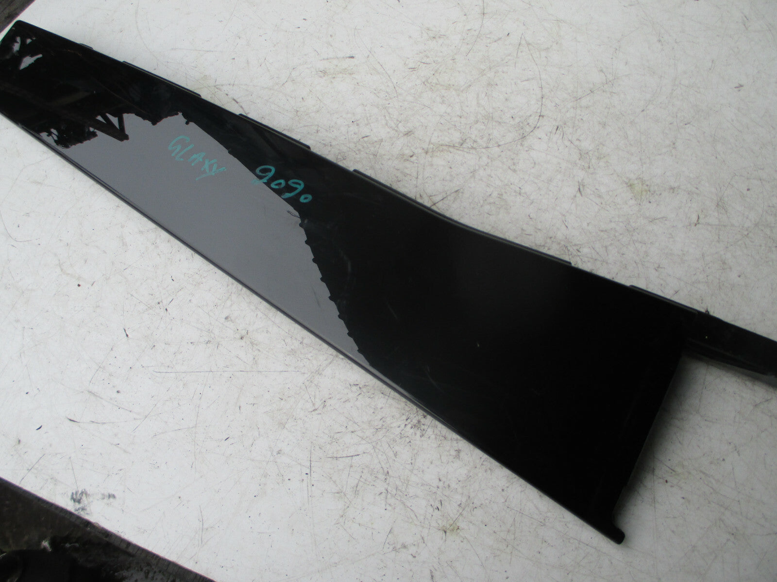 FORD GALAXY MK4 2020 OSR DRIVER SIDE REAR DOOR TRIM GLOSS BLACK EM2B-U254A42
