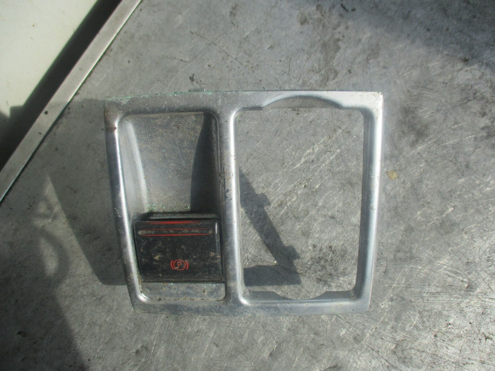FORD MONDEO MK3 2005 ELECTRIC HANDBRAKE SWITCH