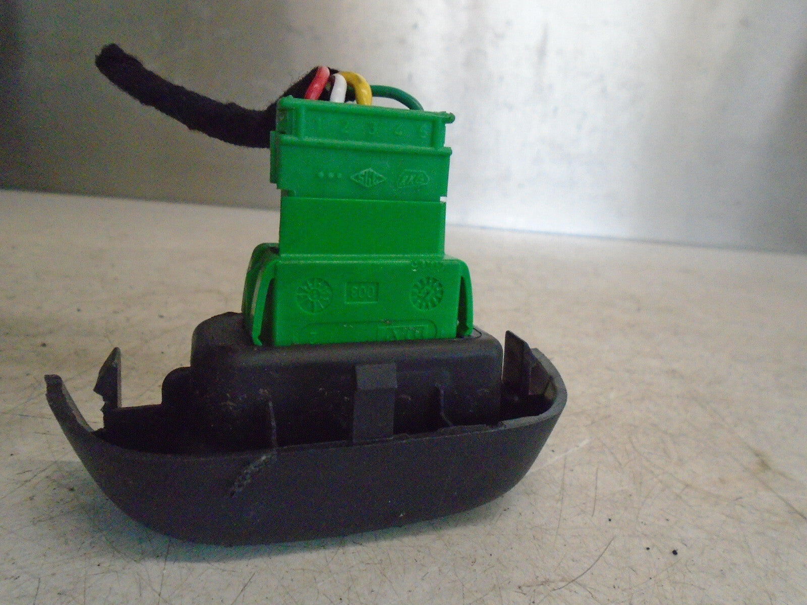 PEUGEOT 107 2007 NSF PASSENGER SIDE FRONT DOOR WINDOW SWITCH 742320H010