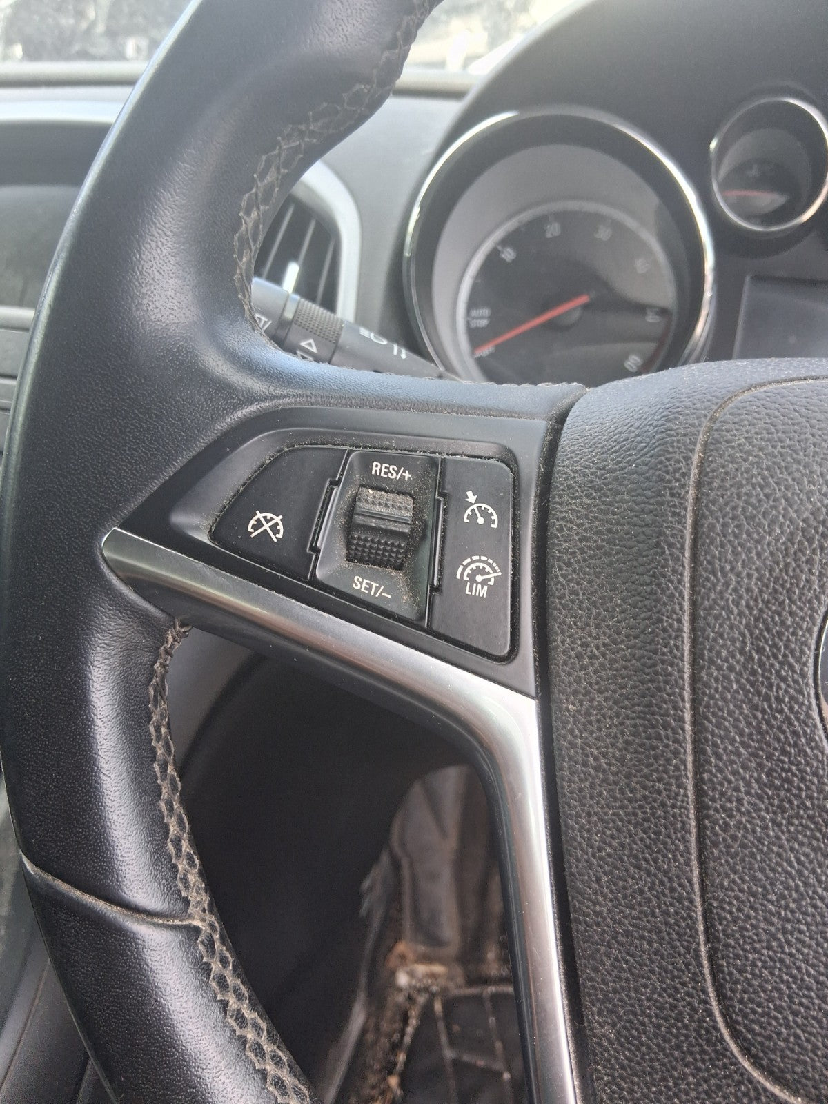 2013 VAUXHALL ASTRA J ESTATE MULTIFUNCTIONAL STEERING WHEEL WITHOUT AIRBAG