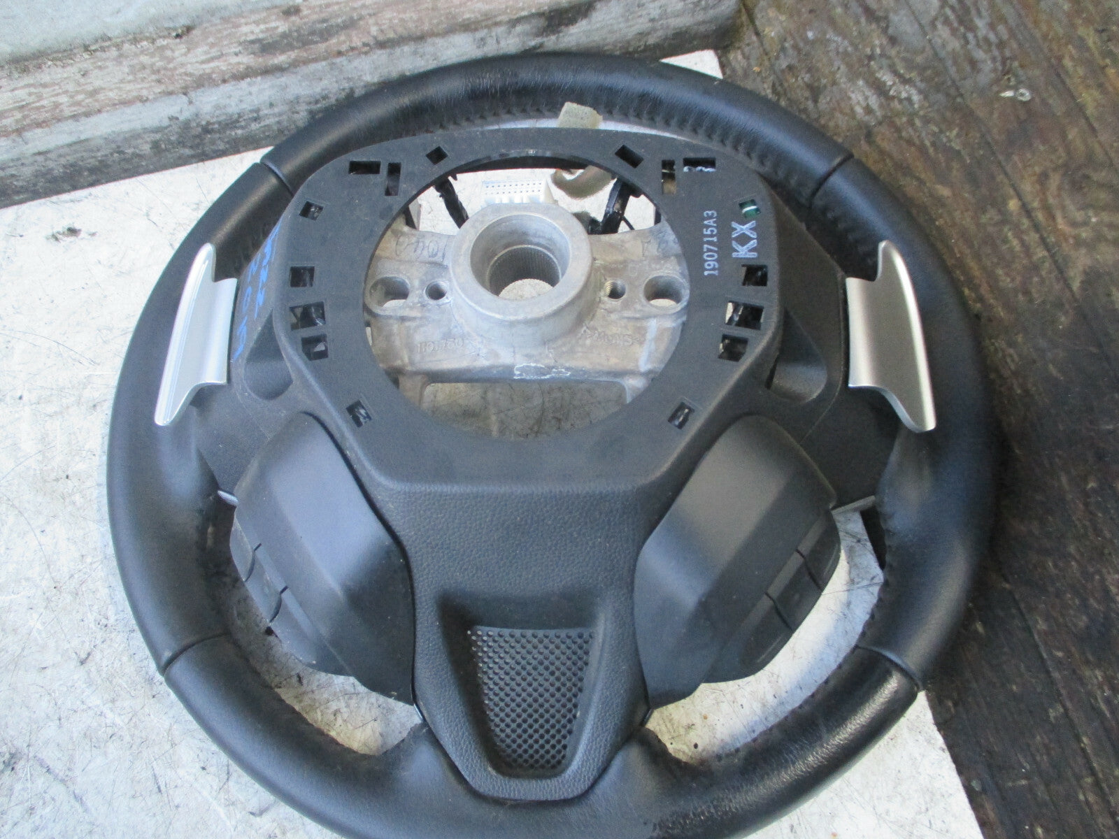 HONDA JAZZ MK4 2019 3 SPOKE MULTIFUNCTION STEERING WHEEL