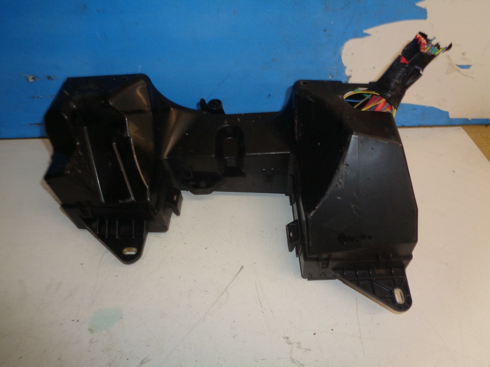 JAGUAR XF 2010 X250 DIESEL ENGINE BAY FUSE BOX
