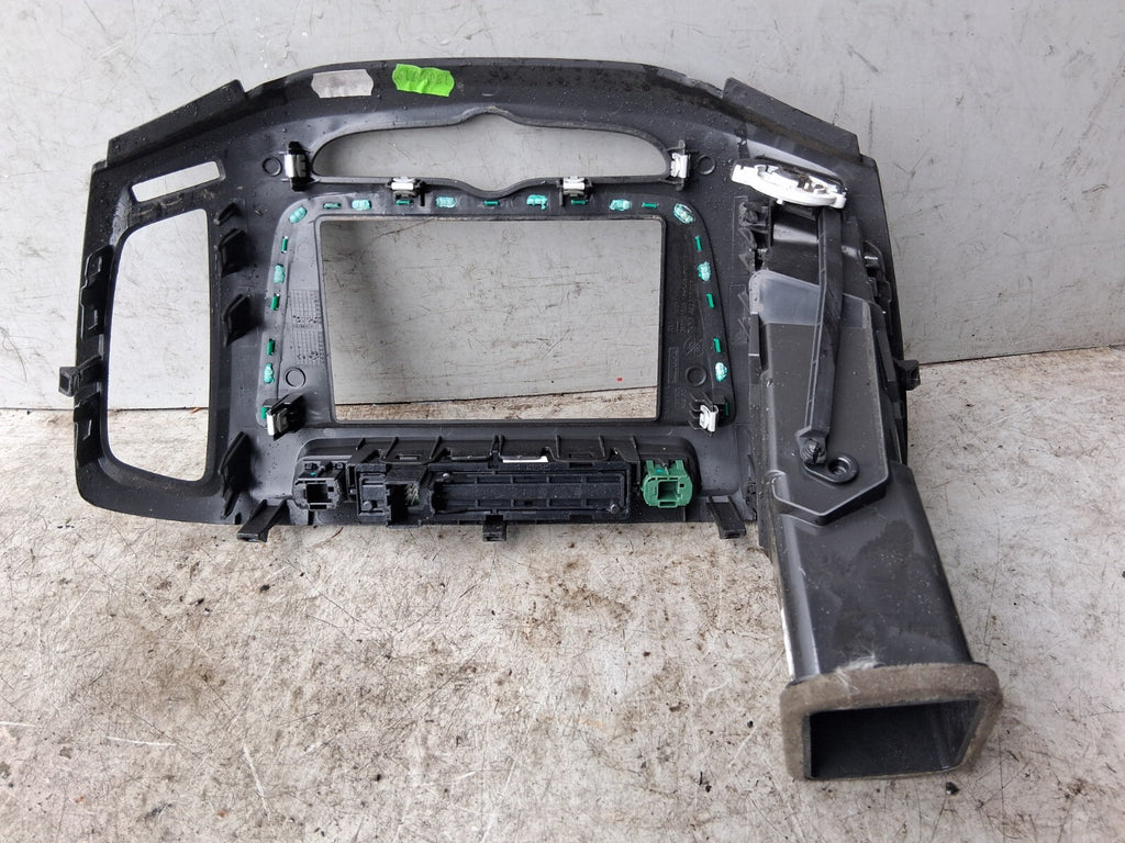 2017 VAUXHALL ZAFIRA C TOURER NSF DASHBOARD RADIO SURROUND TRIM 332910517