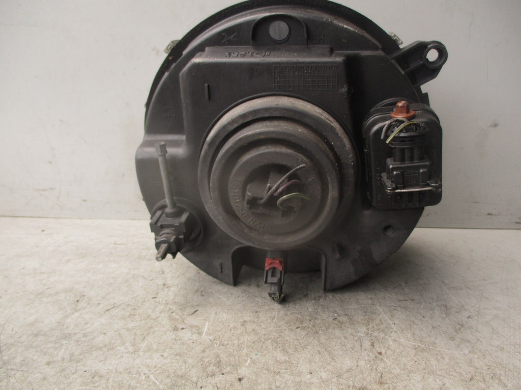 2006 JEEP CHEROKEE MK3 NSF PASSENGER SIDE FRONT LEFT HEADLAMP HEADLIGHT 05210156