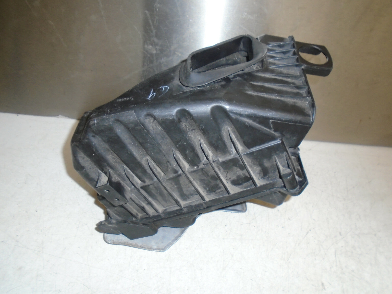 AUDI A4 B7 8E (MK3) 2.0 TDI (BRE) AIR INTAKE FILTER BOX 03G133853B