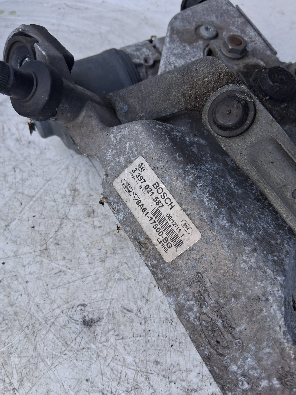 2014 FORD FIESTA MK7 FRONT WINDSCREEN WIPER MOTOR LINKAGE 8A6117B571BB