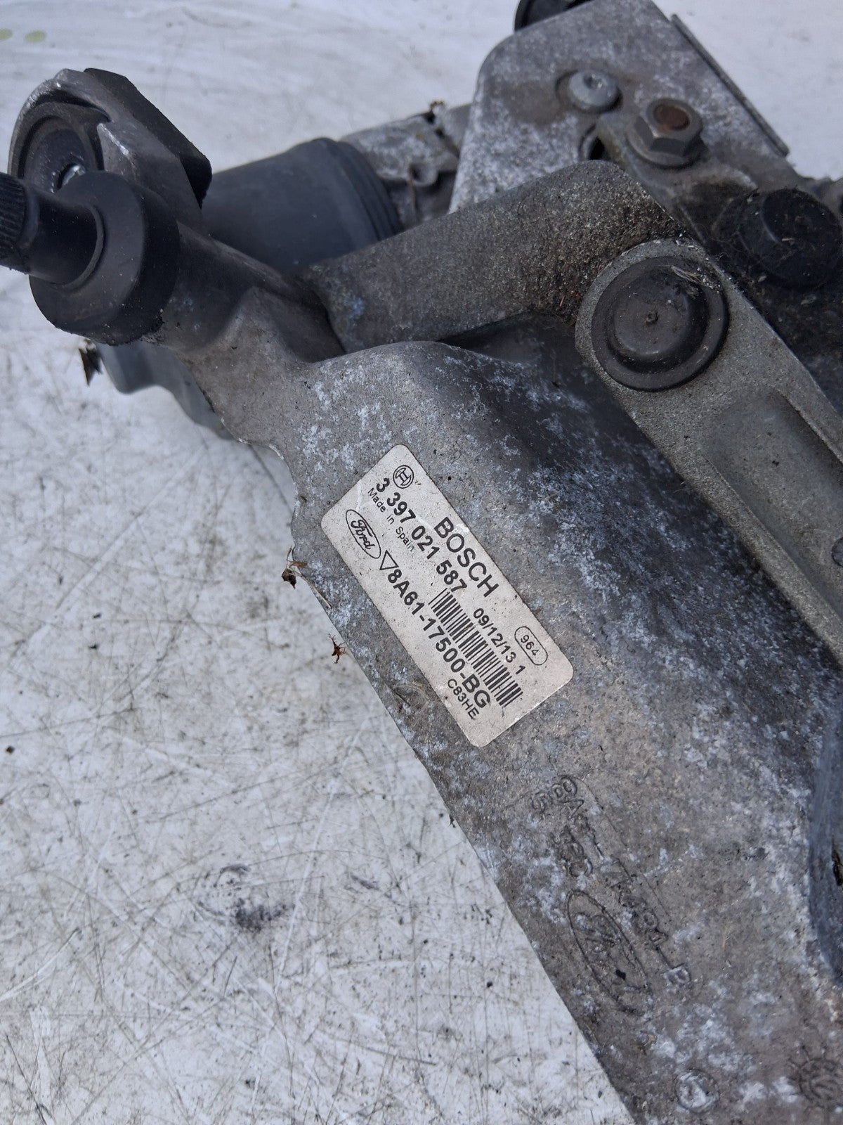 2014 FORD FIESTA MK7 FRONT WINDSCREEN WIPER MOTOR LINKAGE 8A6117B571BB