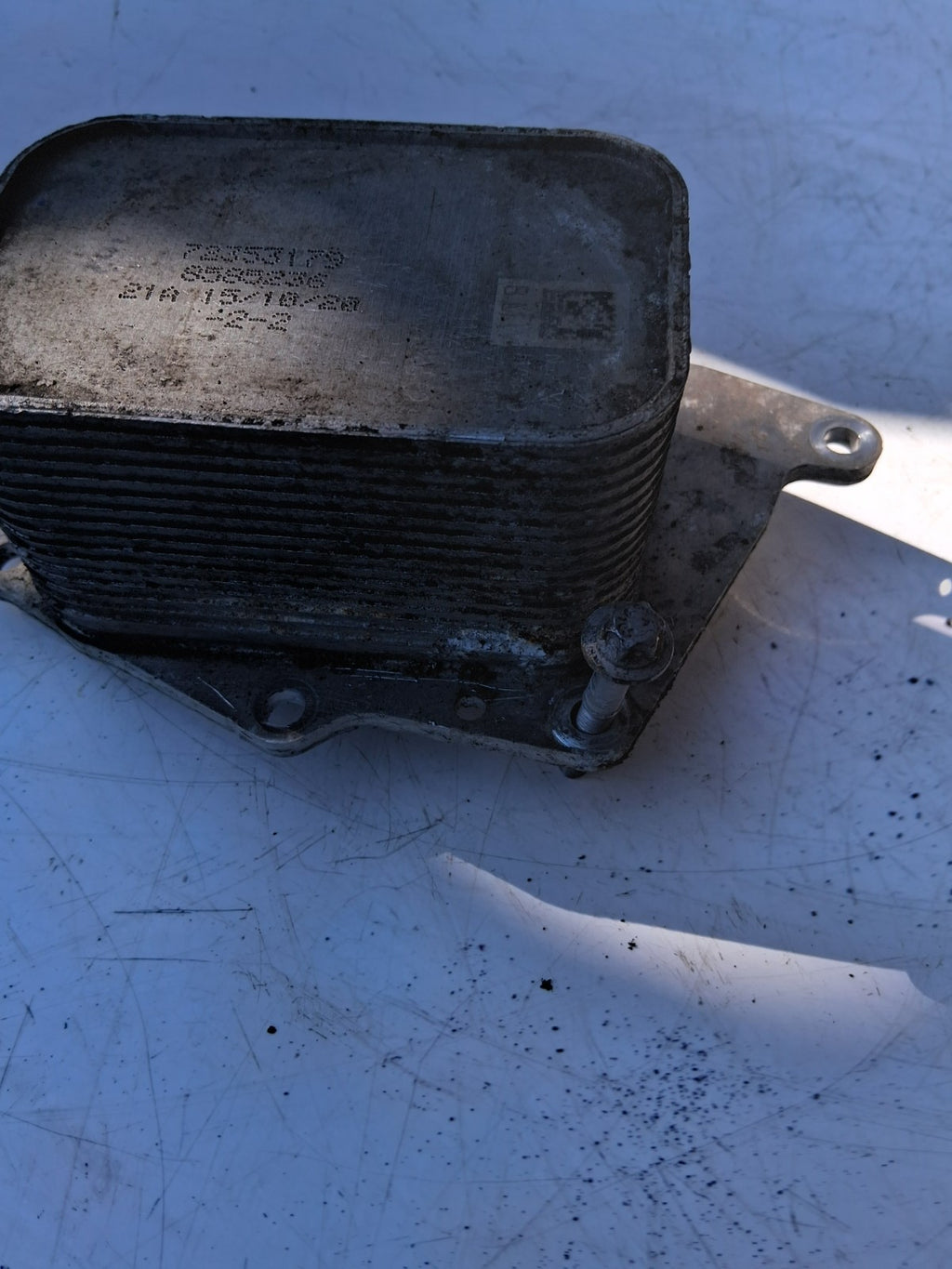 MINI CLUBMAN 2021 OIL FILTER HOUSING & COOLER 72353179