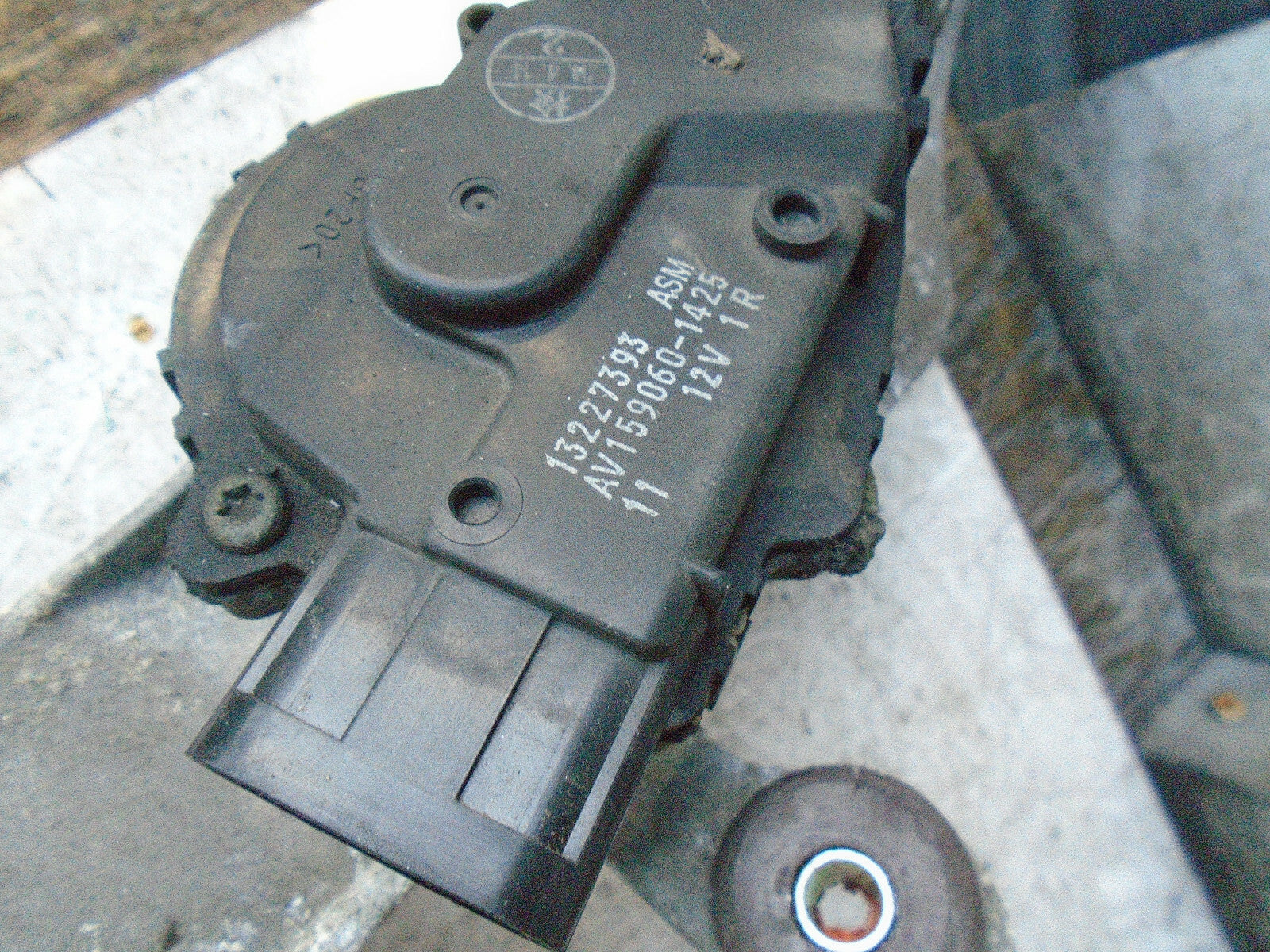 VAUXHALL INSIGNIA A 2014 FRONT WINDSCREEN WIPER MOTOR LINKAGE 13227393