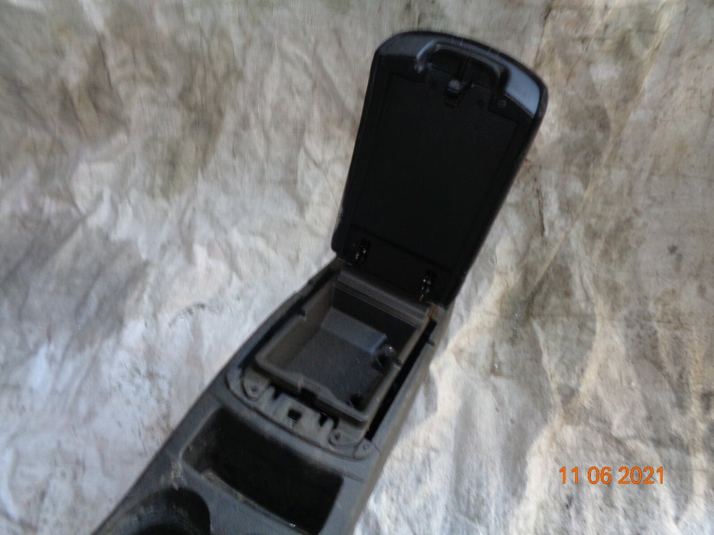 NISSAN QASHQAI J11 MK2 2019 CENTRE CONSOLE LEATHER ARM REST ASSEMBLY          #2