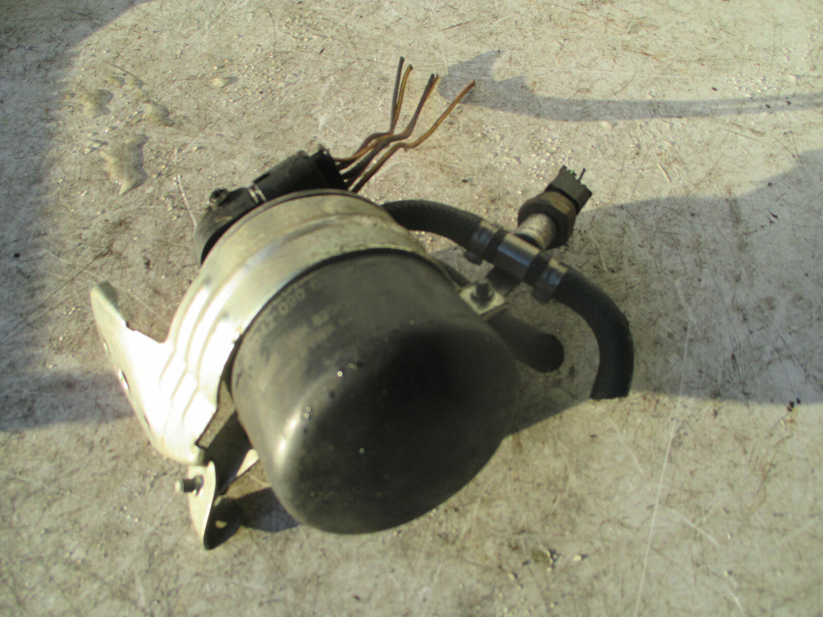 MERCEDES BENZ A CLASS 2017 2.1 DIESEL FUEL FILTER HOUSING A6420906352