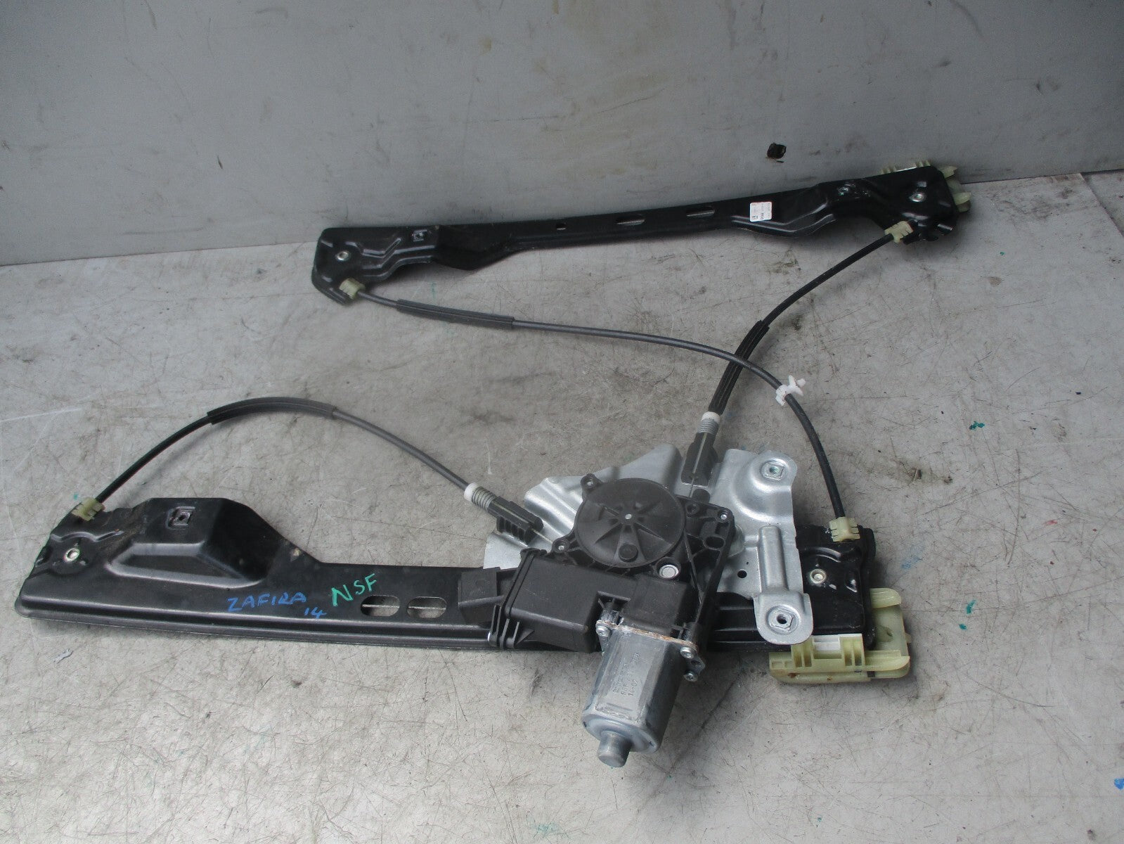 2014 VAUXHALL ZAFIRA C NSF PASSENGER FRONT WINDOW MOTOR REGULATOR 13260137137