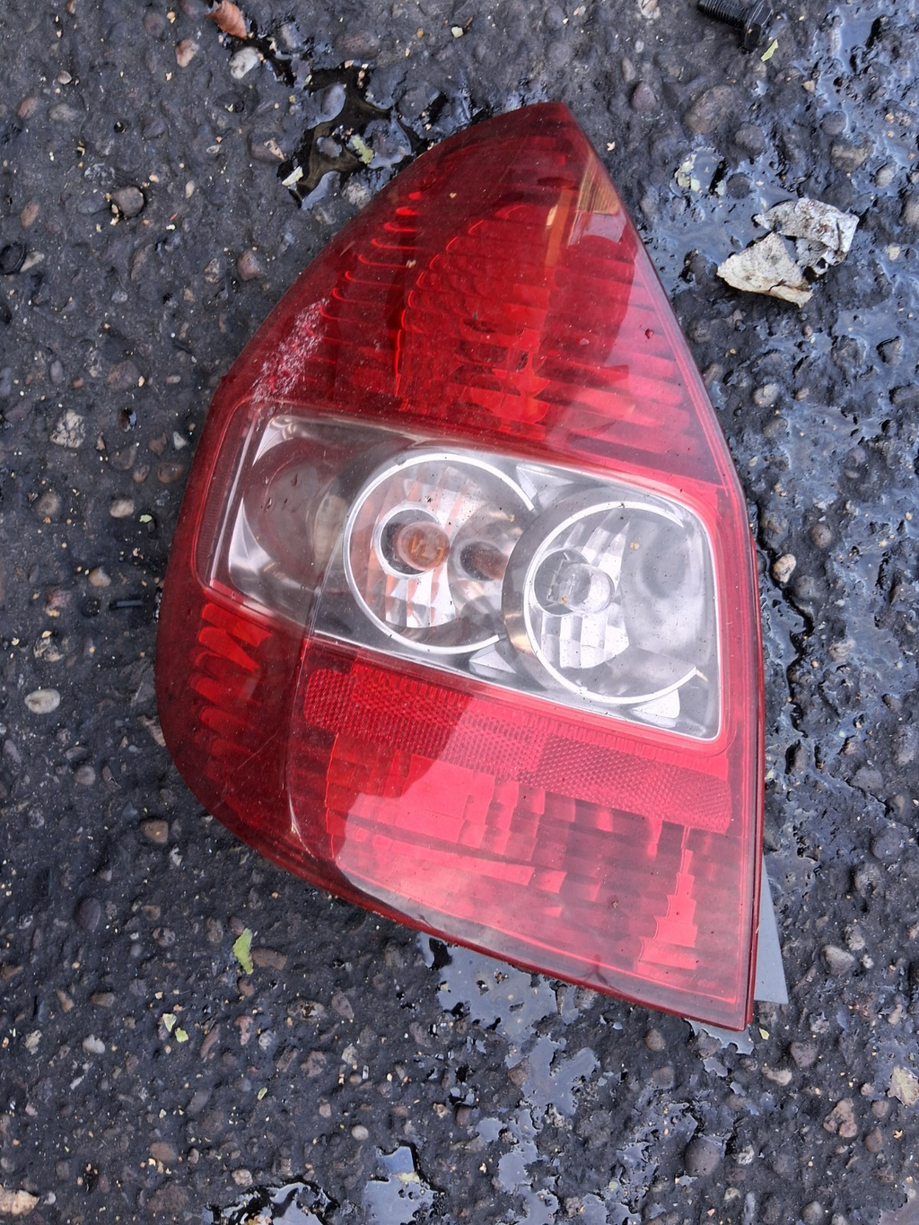 2008 HONDA JAZZ MK1 NSR PASSENGER SIDE REAR LEFT TAIL LIGHT