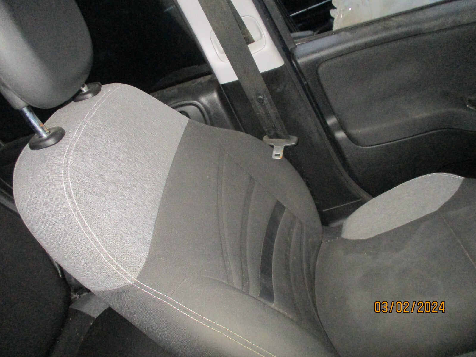 FIAT PANDA 319 MK3 2017 NSF PASSENGER SIDE FRONT COMPLETE SEAT FABRIC GREY