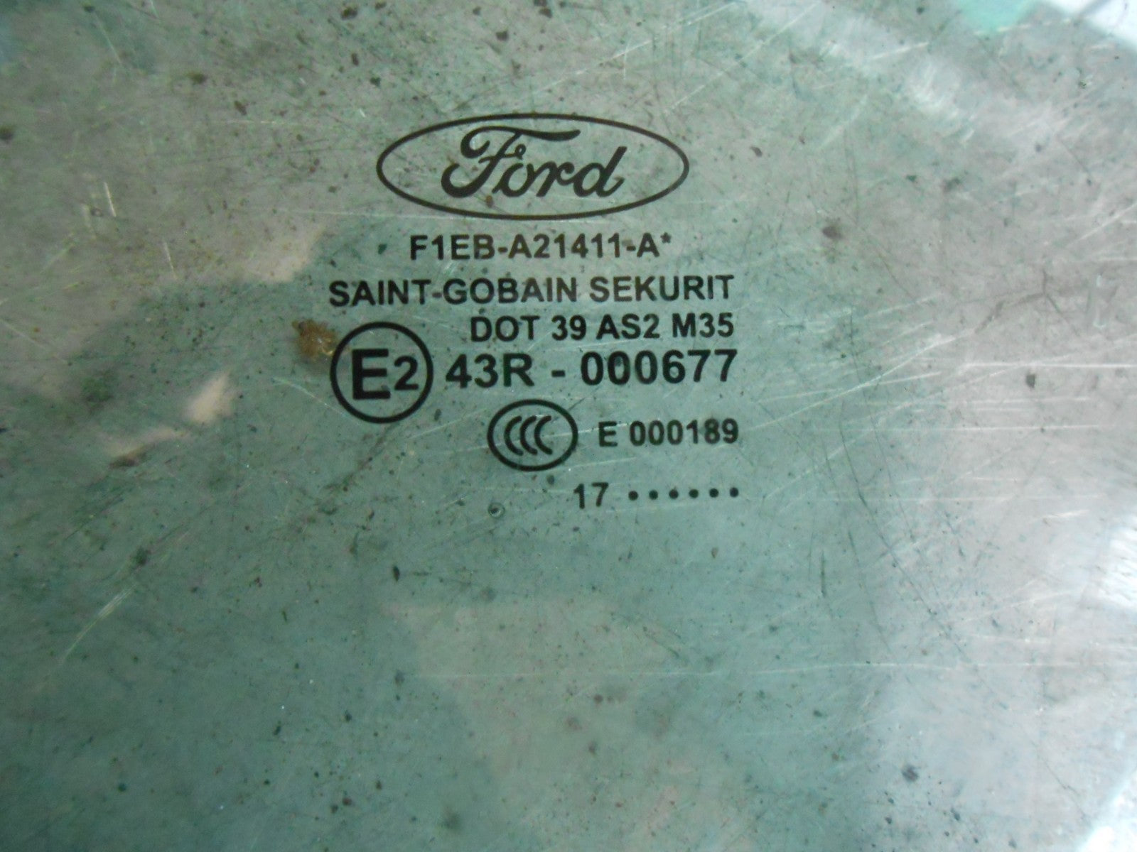 FORD FOCUS C346 (MK3) 5 DOOR NSF PASSENGER FRONT DOOR DROP GLASS WINDOW
