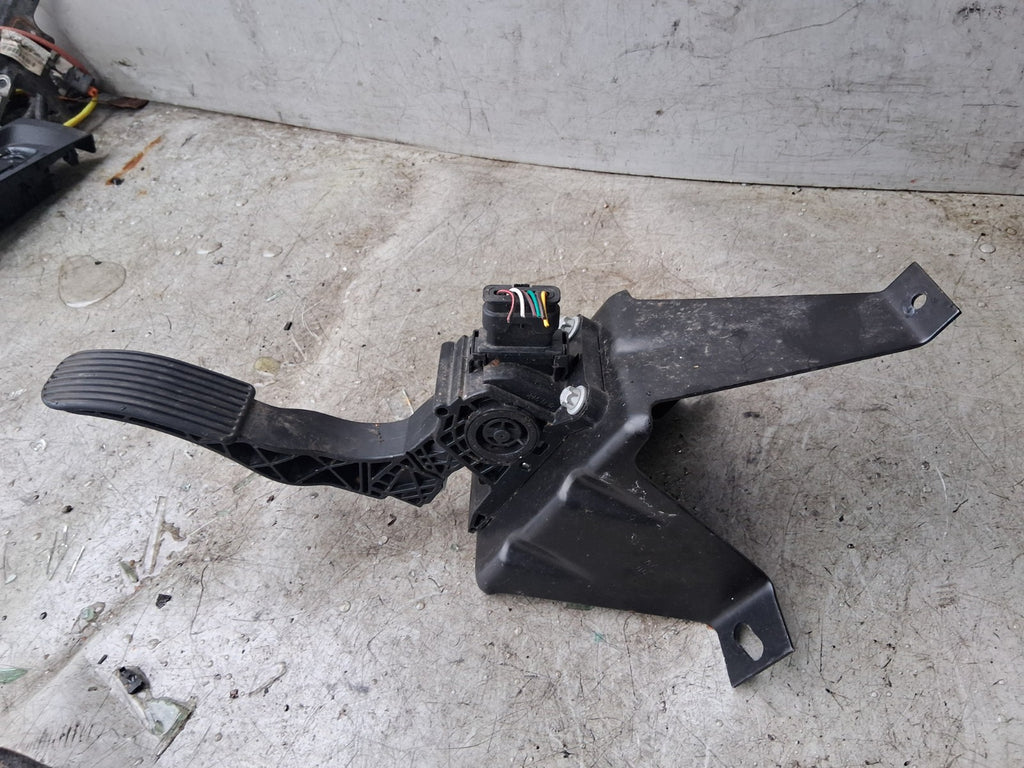 2023 MERCEDES SPRINTER W907 THROTTLE ACCELERATOR PEDAL A9073010200