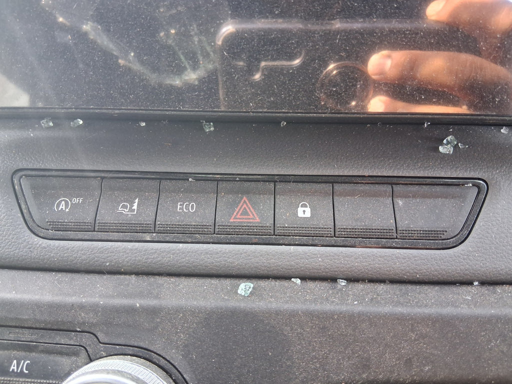 2025 RENAULT MASTER MK4 DASH MULTI SWITCH HAZARD AND ECO SWITCH