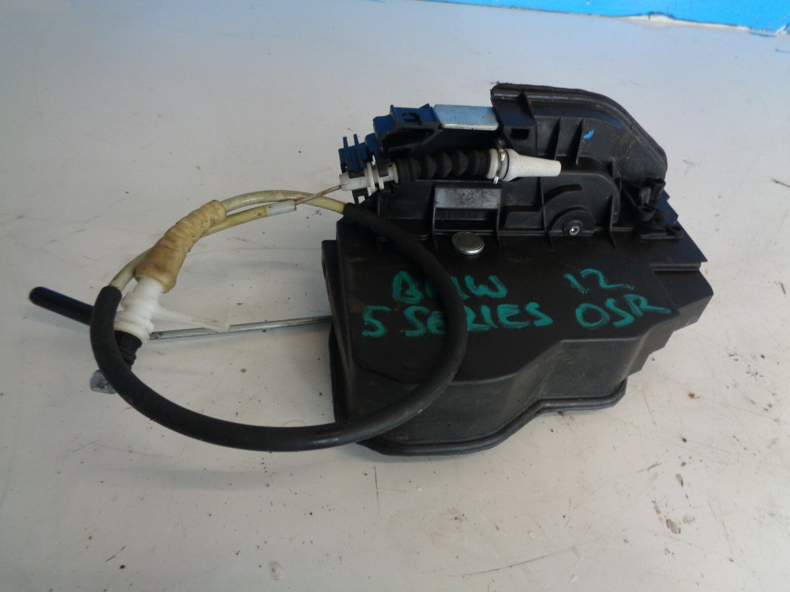 BMW 5 SERIES F10 F11 OSR DRIVER SIDE REAR DOOR LOCK MECHANISM