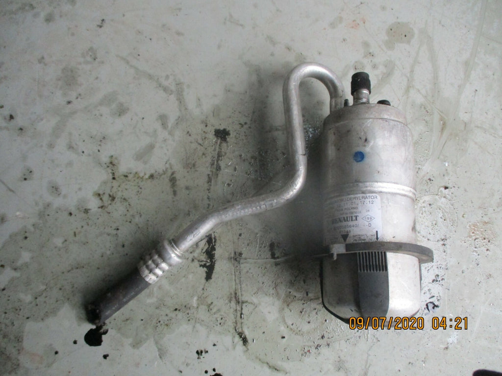 RENAULT LAGUNA MK2 2001 2007 AIR CONDITIONING ACCUMULATOR DEHYDRATOR 8200025640