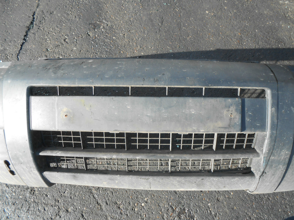 PEUGEOT PARTNER VAN 2003 FACELIFT COMPLETE FRONT BUMPER BLACK PLASTIC