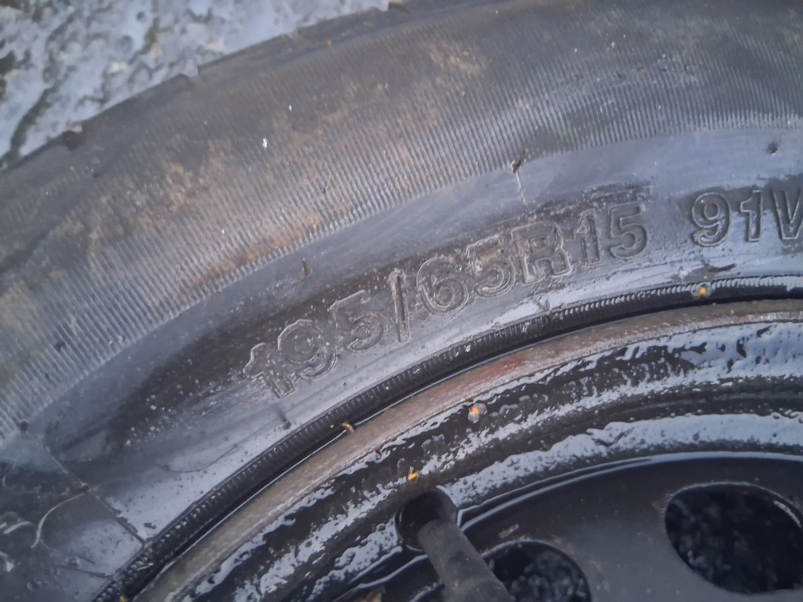 2006 PEUGEOT 307 15 INCH STEEL WHEEL WITH TYRE 195/65R15