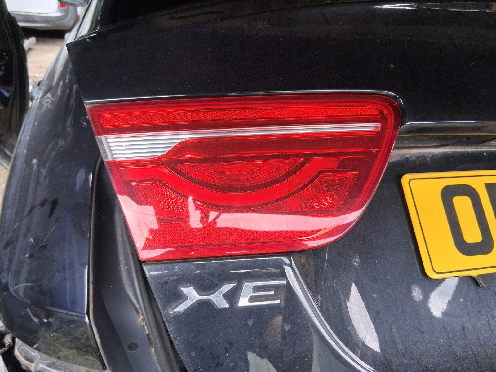 2017 JAGUAR XE NSR PASSENGER SIDE REAR LEFT INNER TAIL LIGHT