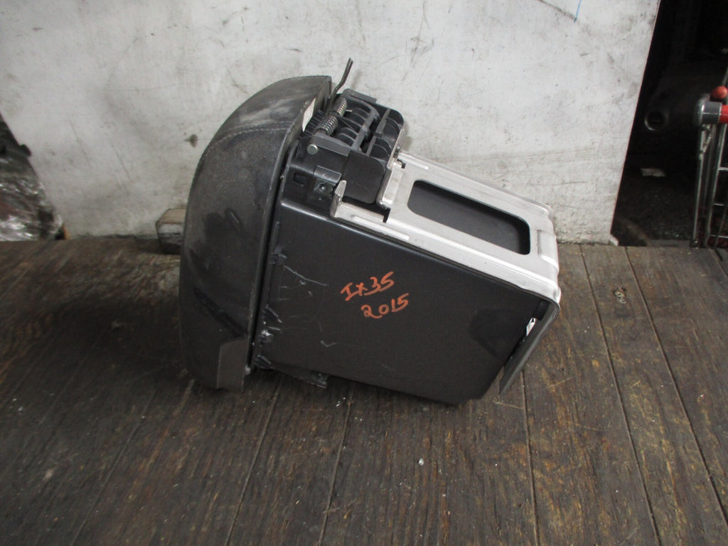 HYUNDAI IX35 2015 LEATHER CENTRE CONSOLE ARMREST