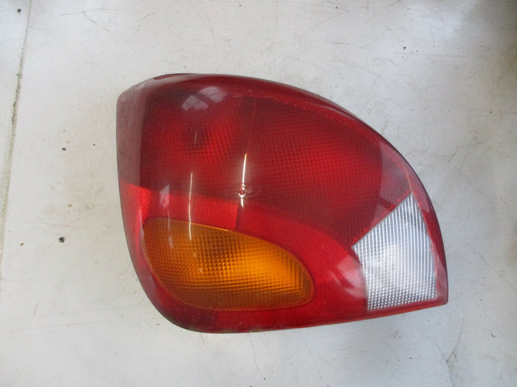 FORD FIESTA MK4 FACELIFT 2000 NSR PASSENGER SIDE REAR TAIL LIGHT