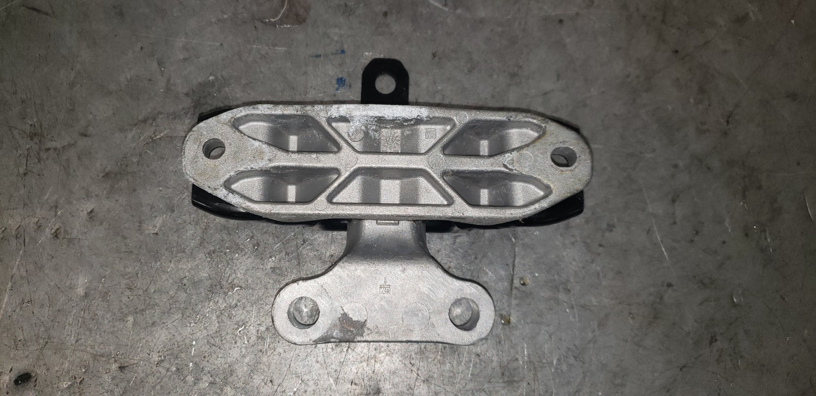 VAUXHALL VIVA 2018 GEARBOX MOUNT