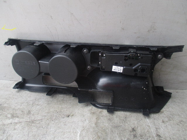 2019 MAZDA 2 MK4 1.5 PETROL CENTRE CONSOLE TRIM WITH CONTROL SWITCHES D09W64431