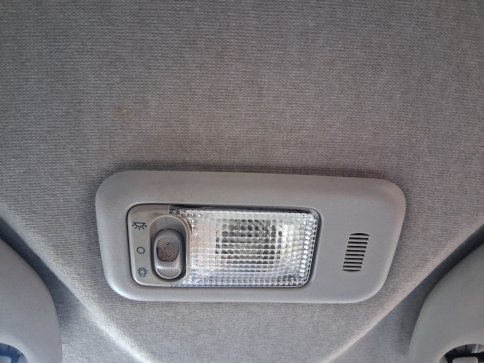 2016 PEUGEOT 108 MK2 FRONT INTERIOR ROOF READING COURTESY LIGHT