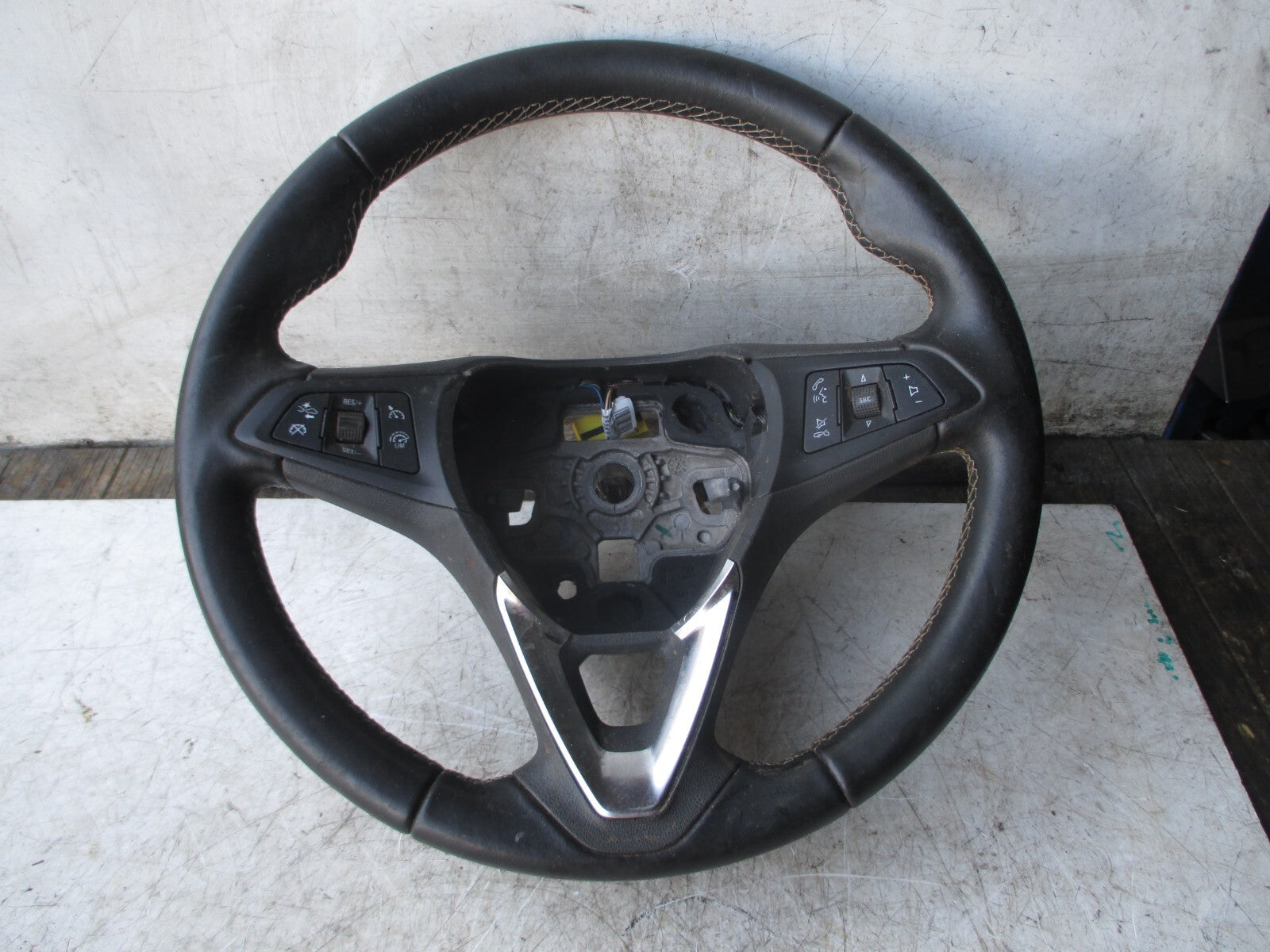 VAUXHALL ASTRA MK7 2018 MULTIFUNCTION STEERING WHEEL 39058750