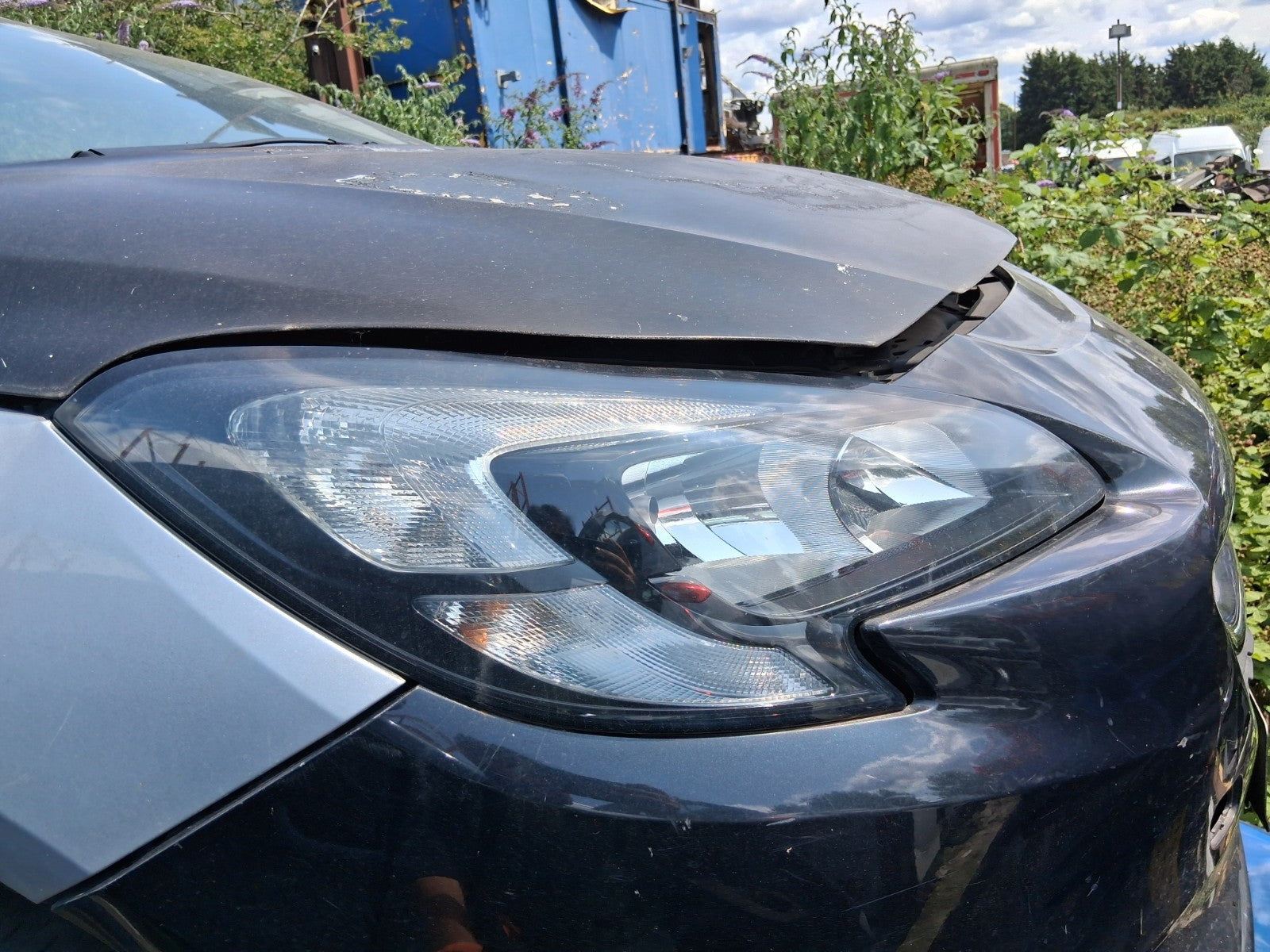2017 VAUXHALL CORSA E 3 DOOR OS DRIVER SIDE FRONT HALOGEN DRL HEADLIGHT 39108225
