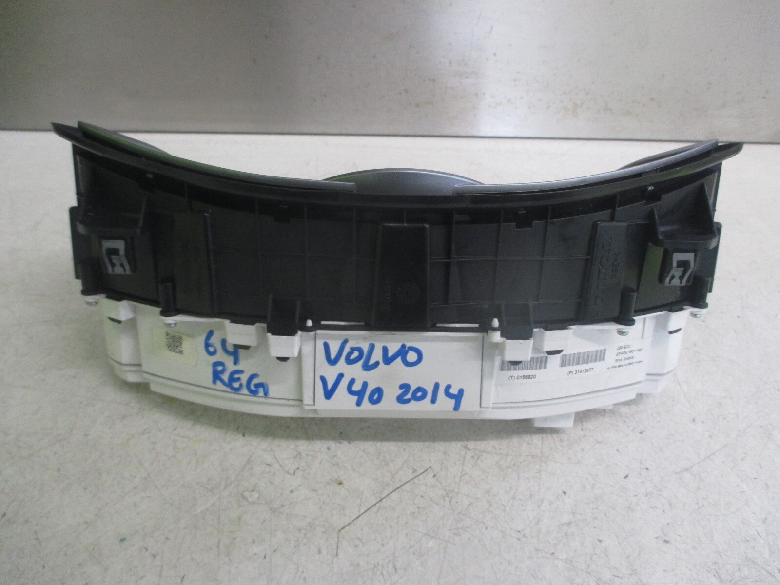 VOLVO V40 2014 1.6 DIESEL SPEEDO SPEEDOMETER INSTRUMENT CLUSTER 31412877